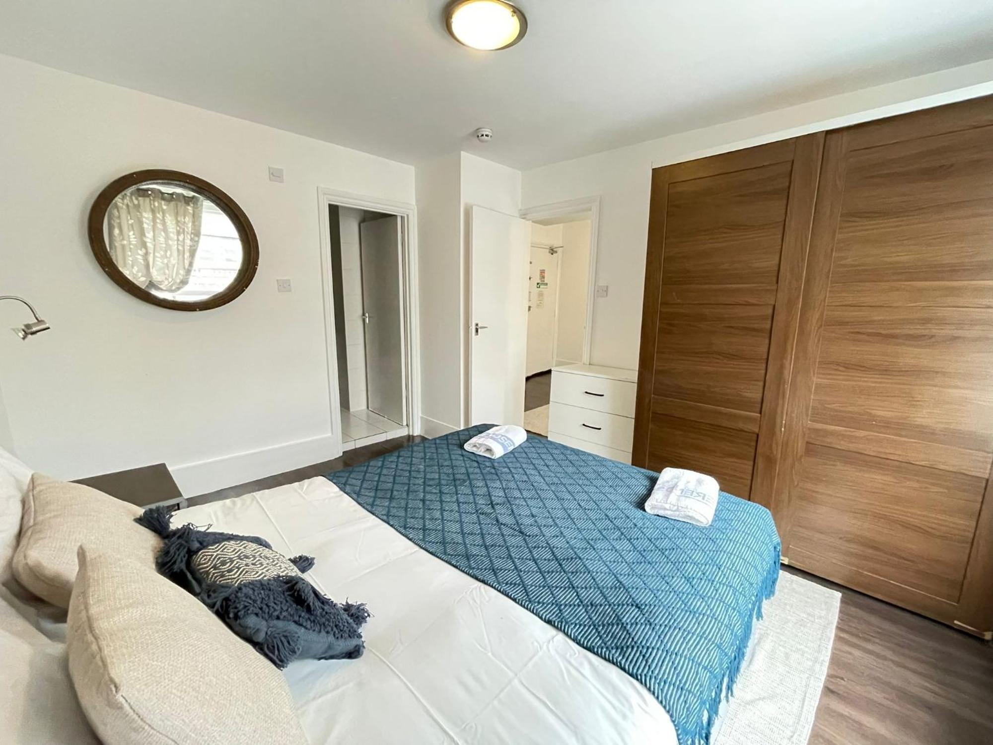 Captivating 1-Bed Apartment In London Eksteriør bilde